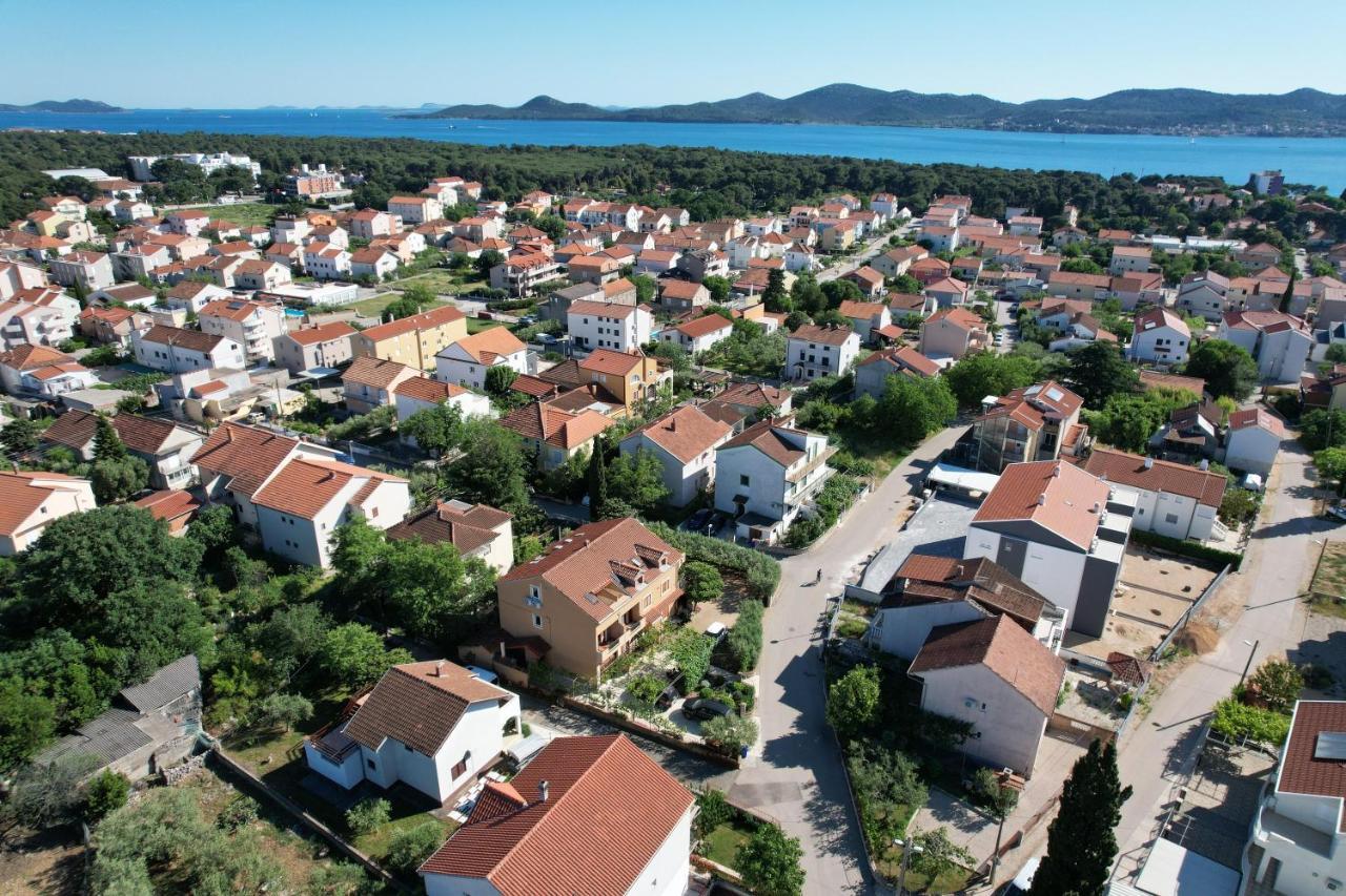 Apartments And Rooms Sinka Biograd Na Moru Bagian luar foto